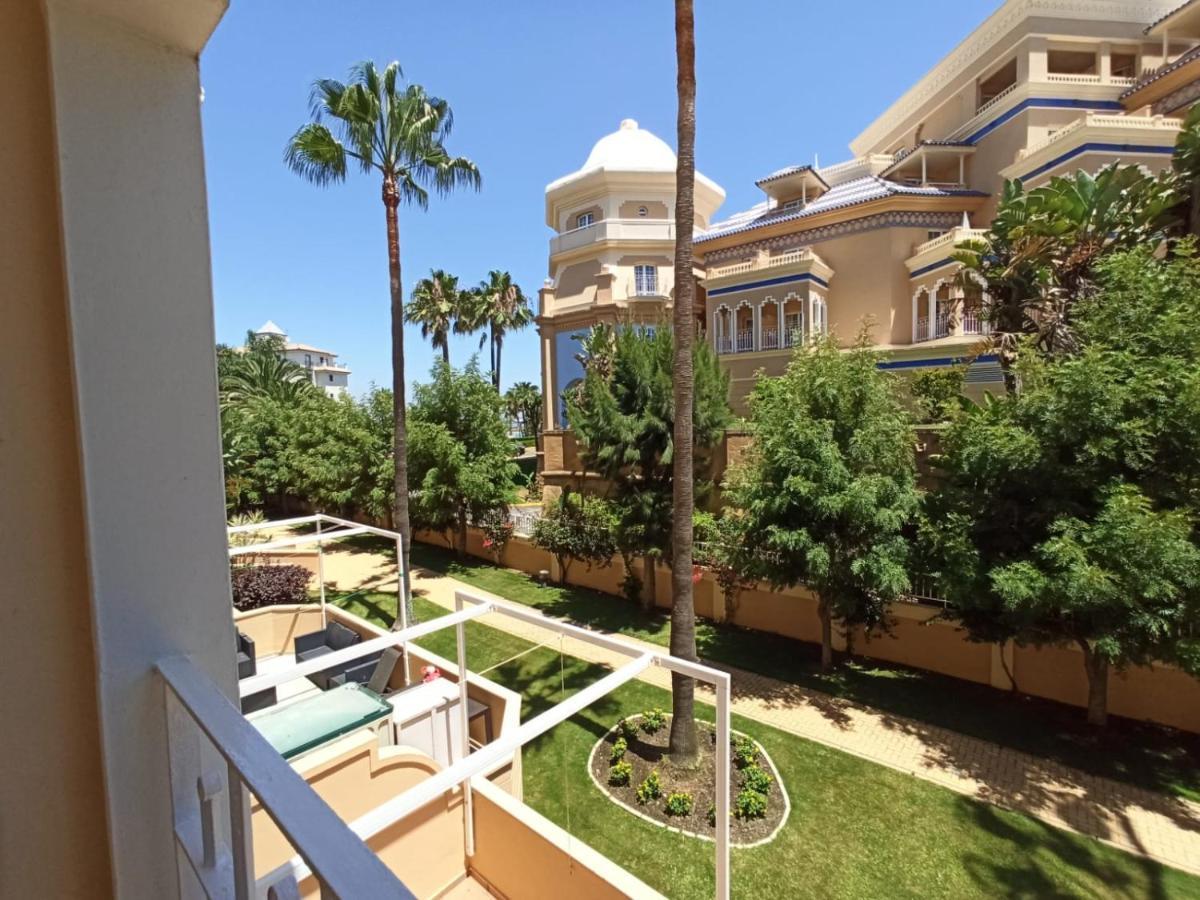 Apartamento 1 Dormitorio En Primera Linea De Playa Исла-Канела Экстерьер фото